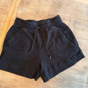 lululemon athletica Black Textured Women Shorts